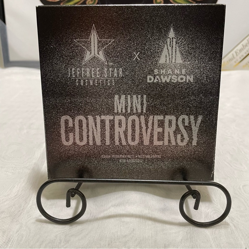 Jeffree Star X Shane Dawson Mini Controvery Eyeshadow Palette, NIB